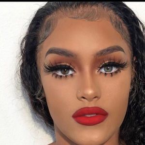 Meet your Posher, Marcia